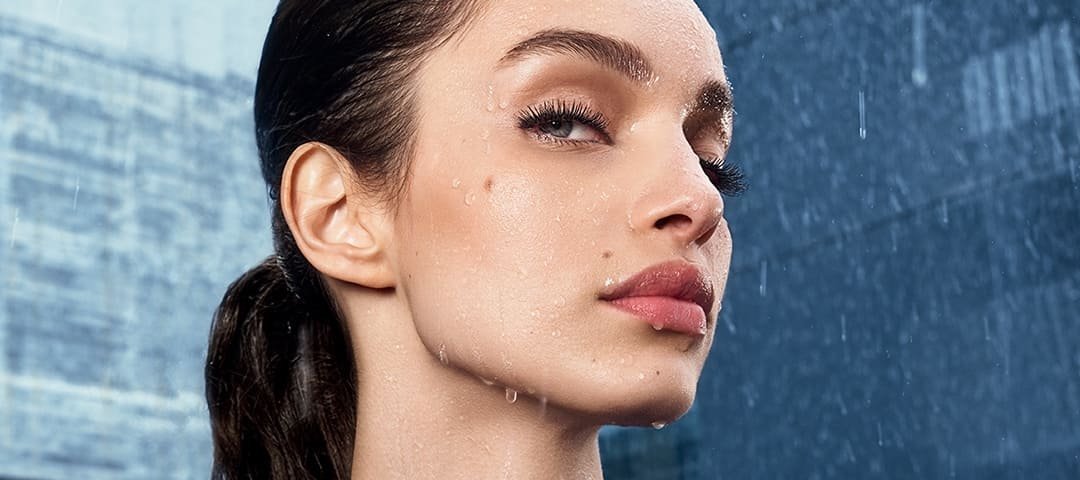 Waterproof Makeup That Will Stay Put No Matter What You Do 1080x476